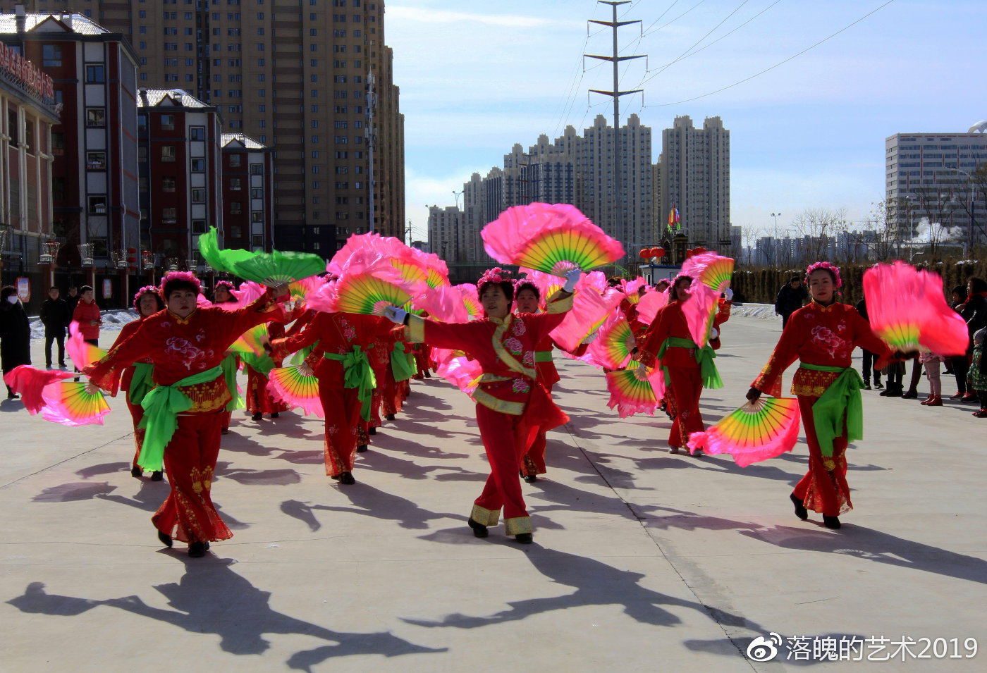 呼市大台什村元宵节社火,呼和浩特大台什村正月十五航拍