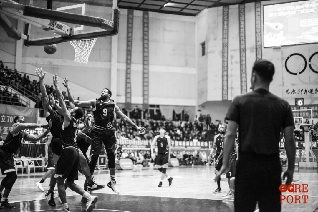 国内打篮球厉害的野球球员,篮球专业打野球厉害的都有谁