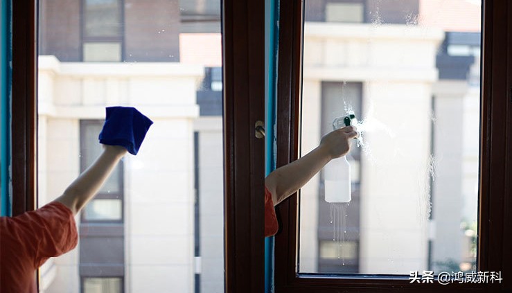 静电玻璃贴膜干了有气泡,玻璃静电膜很容易掉