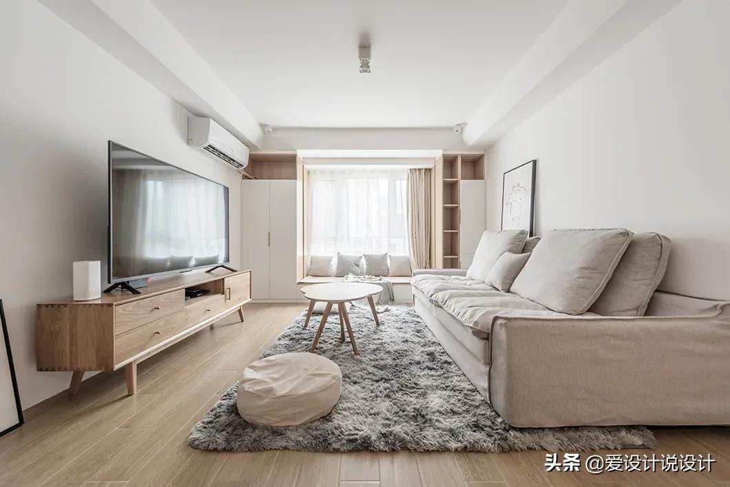 原木是让人清新脱俗的风格,现代简约和原木风混搭