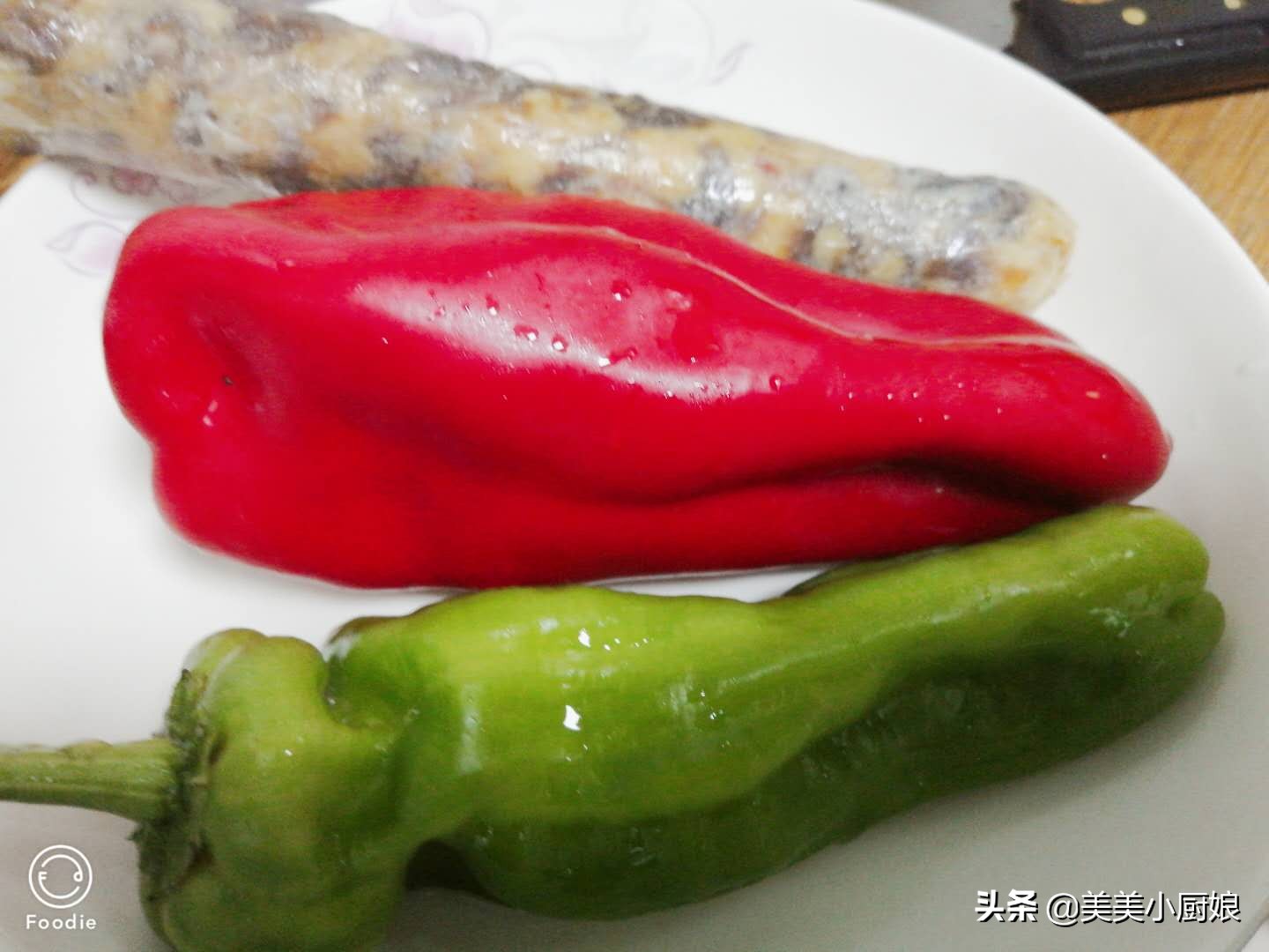 熏香肠的做法最正宗的做法,熏香肠各种做法