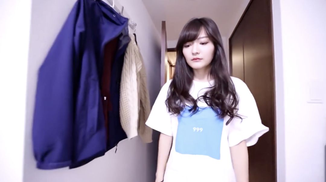 日本快递女员工,日本女快递员工作细节