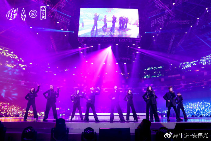 你看到了火箭少女顶胯的搞笑，却没看到她们的努力