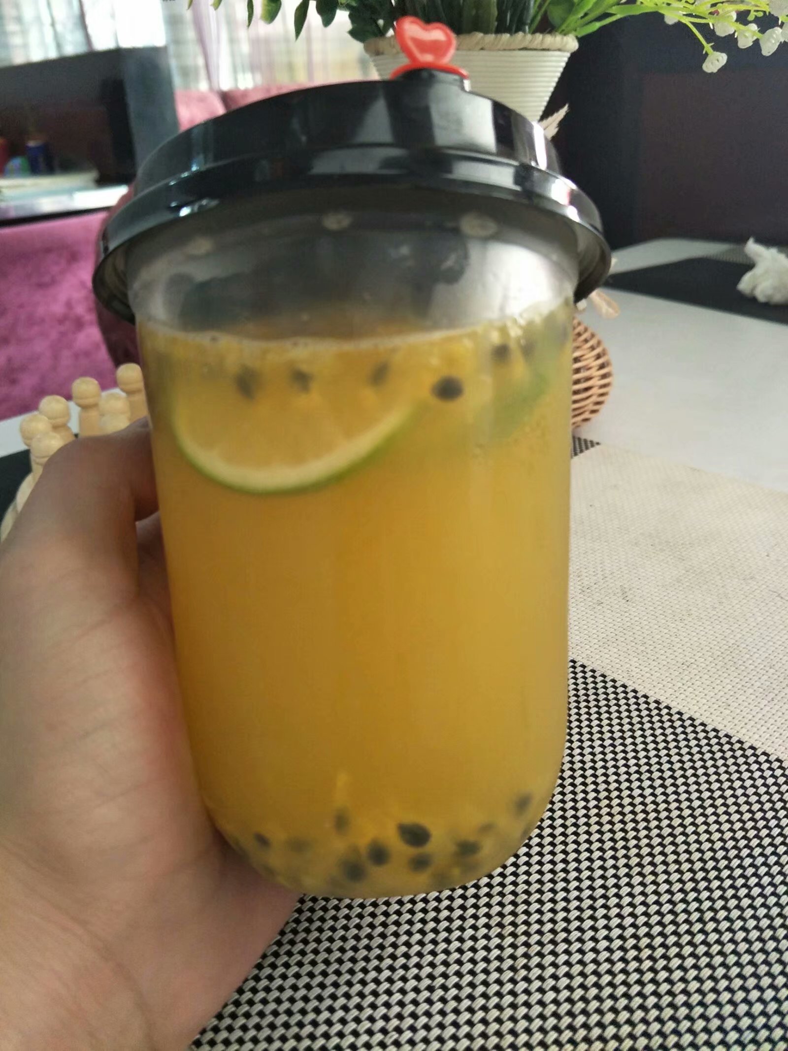 有多少人进了奶茶店的坑,奶茶店大概多少钱能开起来