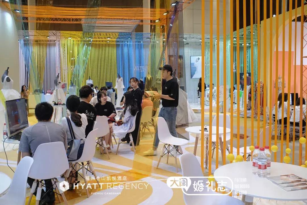 从万元婚纱照到10万婚宴，为什么全福州备婚的人都来参加喜事会