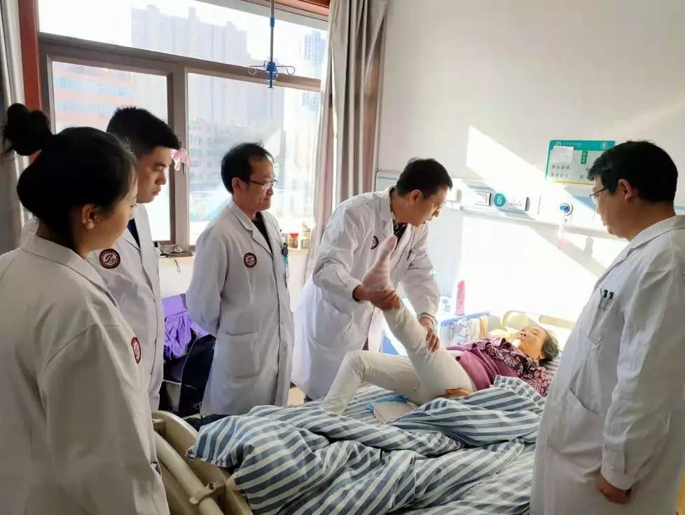 专家坐诊太原市人民医院,太原市第九人民医院