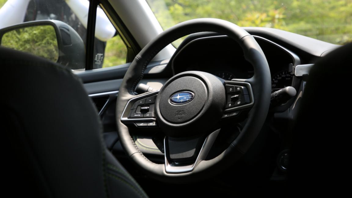 斯巴鲁傲虎2022款试驾视频,全新斯巴鲁傲虎试驾视频此地无垠