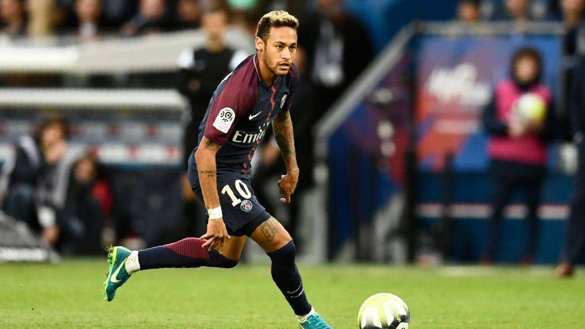 内马尔离开巴萨后花了很多钱补强,理性讨论巴萨应不应该回购内马尔