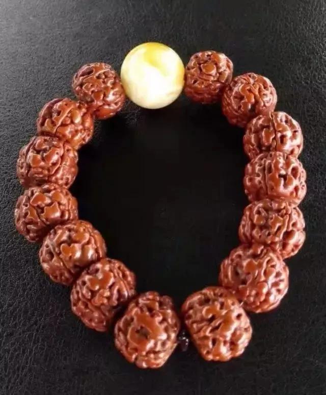 品相不好的金刚菩提可以玩吗,品质差的金刚能盘出来吗