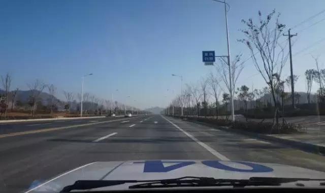 科目三直线行驶前方有车怎么办,温州娄桥科目三1号线直线行驶