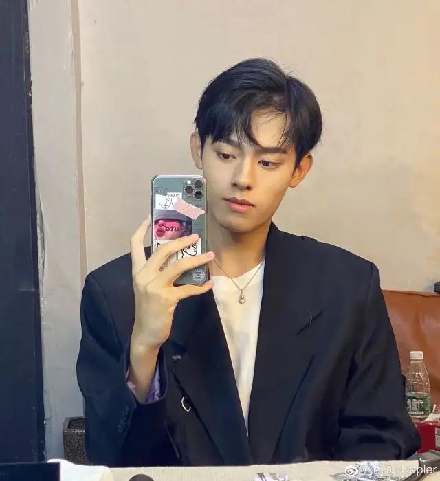 青3最新选手名单,肖战王一博丁禹兮三人头像