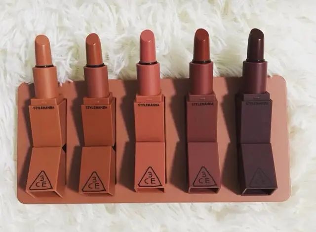 小姐姐化妆上妆,小姐姐的口红妆