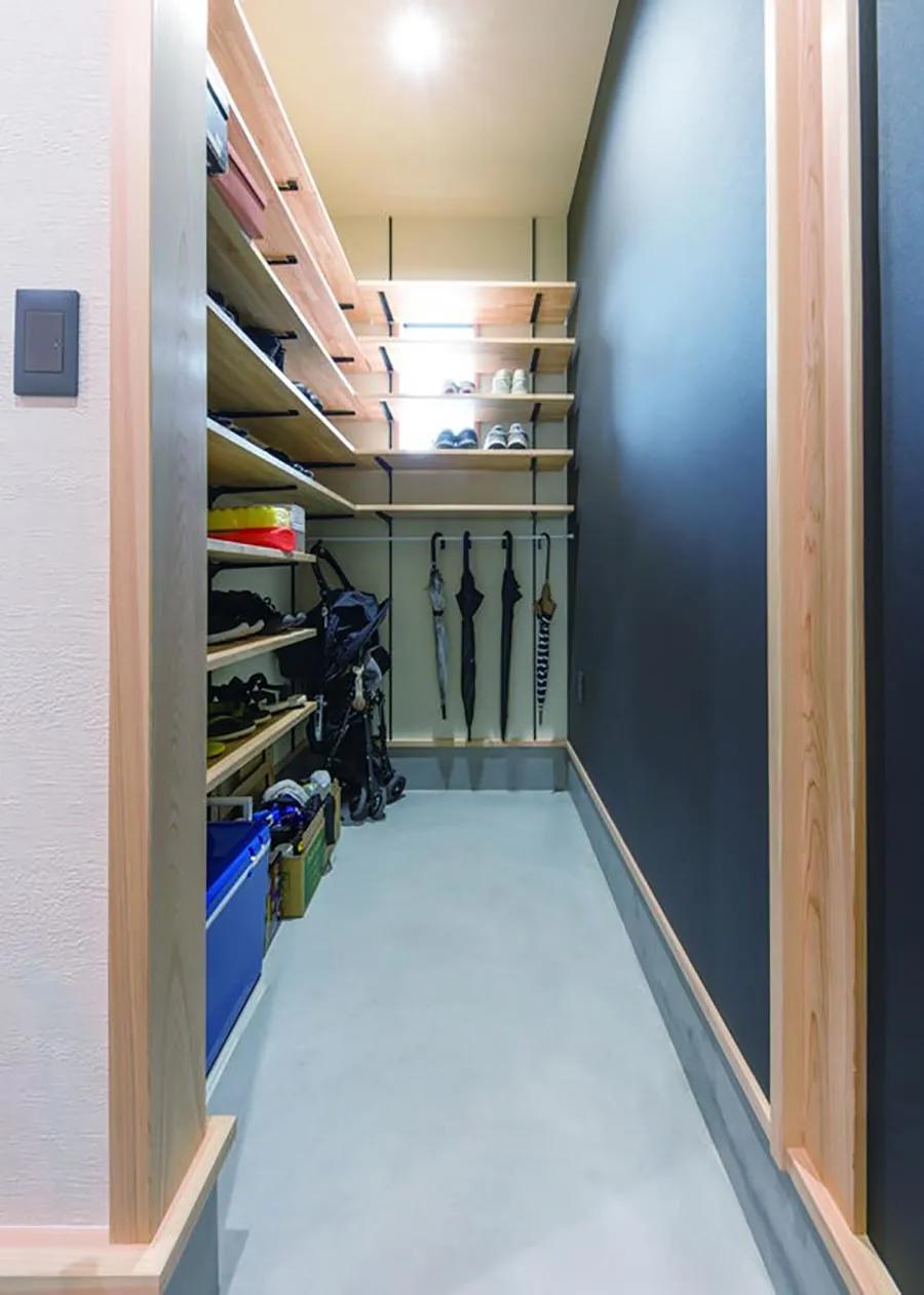 玄关收纳鞋帽间正流行！单车、婴儿车都能放，太好用