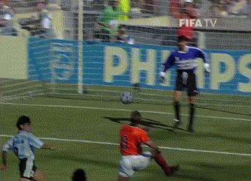 国足队员集训,国足中超停球