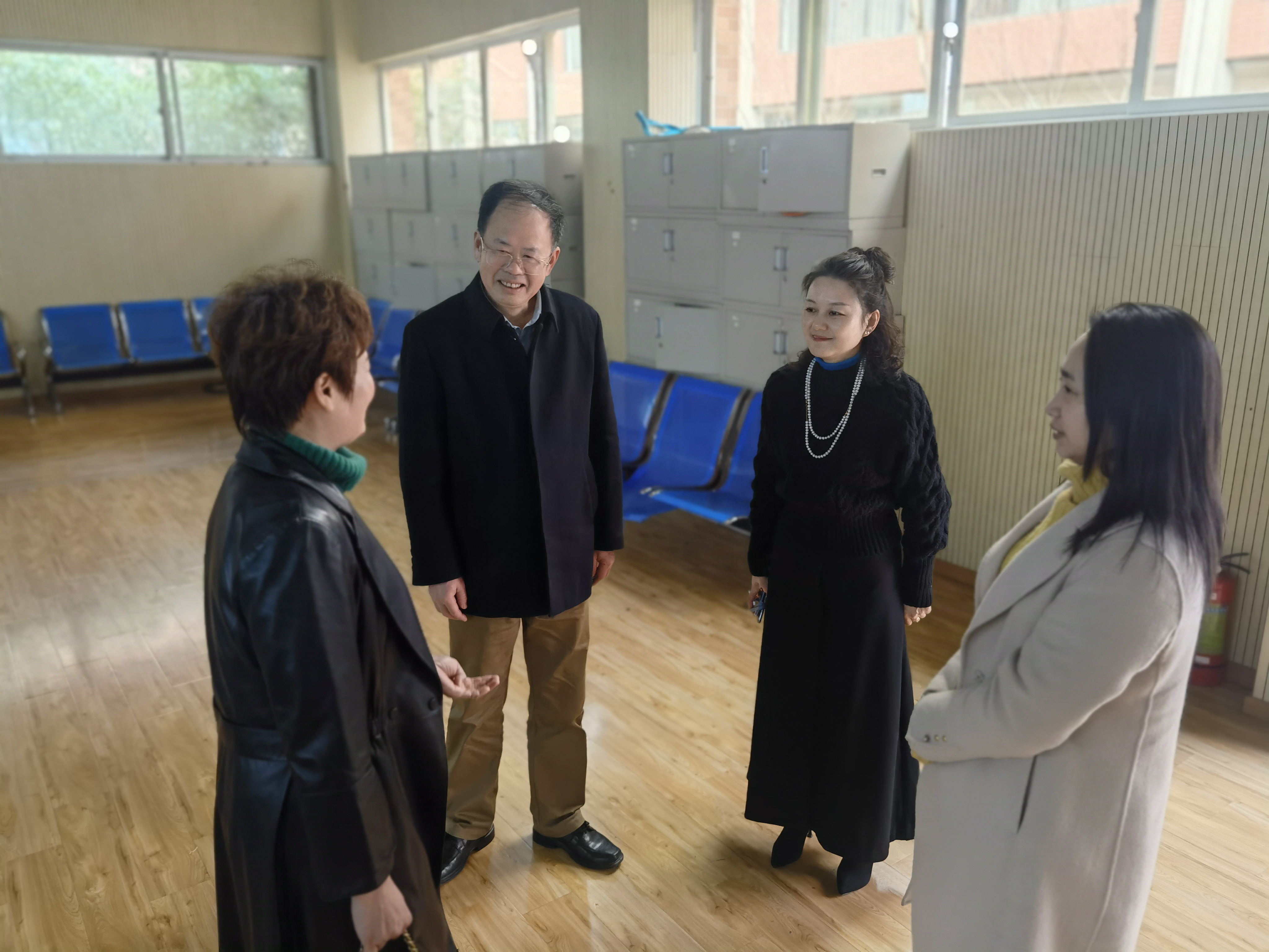 市残联领导莅临指导,残联领导来残疾儿童康复中心调研