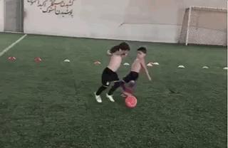 伊朗6岁男孩练出6块腹肌,伊朗六岁男孩