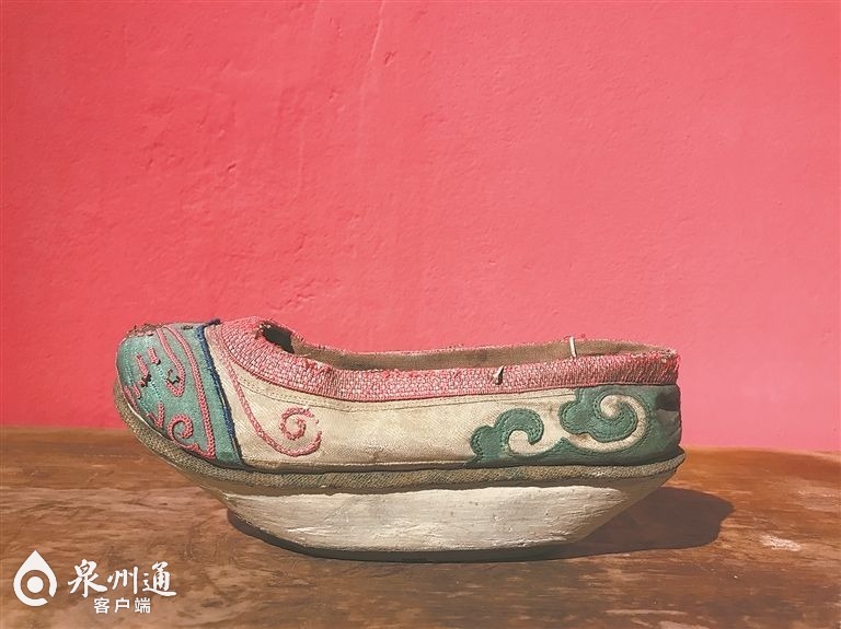 每一双鞋子都是记忆,每一双鞋都有不一样的英语故事