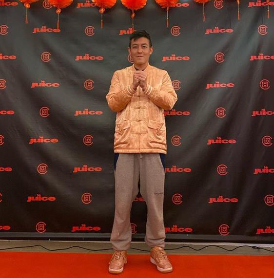 明星上脚权志龙鞋子,明星上脚巴黎世家老爹鞋