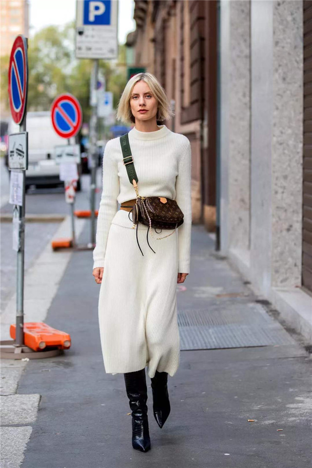 脚踝粗的女人夏天穿什么,如何穿衣显脚踝细