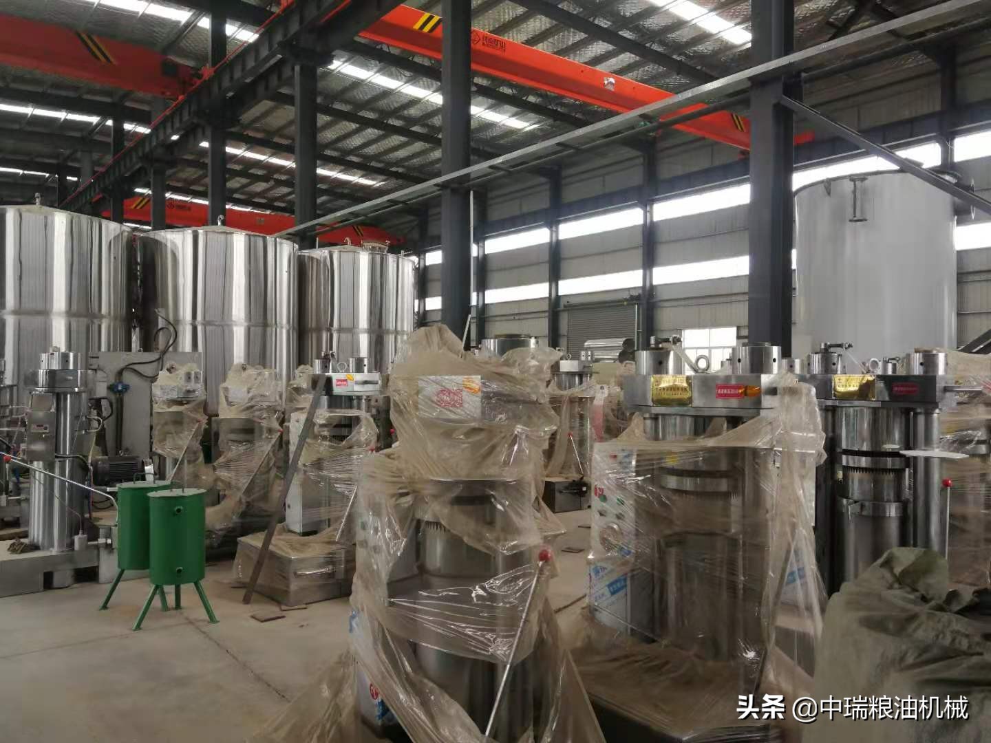 榨油机榨菜籽冒渣量大怎么办,榨油机怎样出渣少