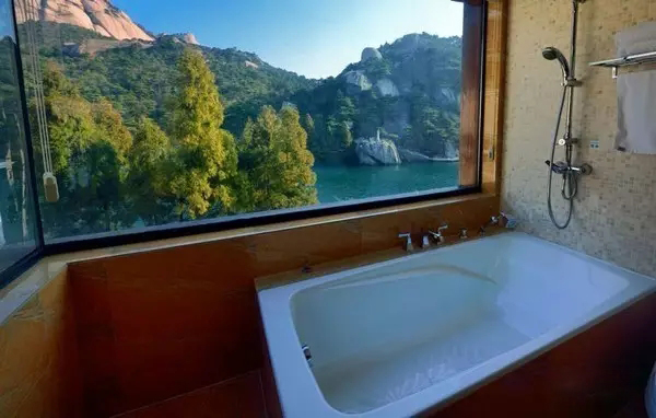 天柱山上面有酒店吗,普陀山上最美酒店