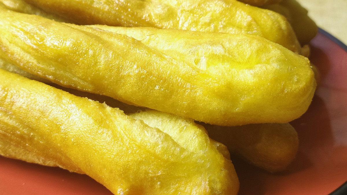 想吃油条自己做不用一滴水,油条面怎么和才能发的快