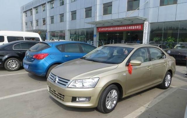 新手手动挡起步车抖是怎么回事,等红绿灯起步老熄火怎么办