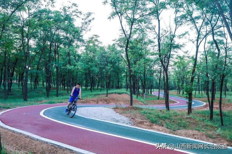 鎴戜滑韬竟鐨勬柊闂绘湁鍝簺,鎴戜滑韬竟鐨勪簩闈掍細灞辫タ