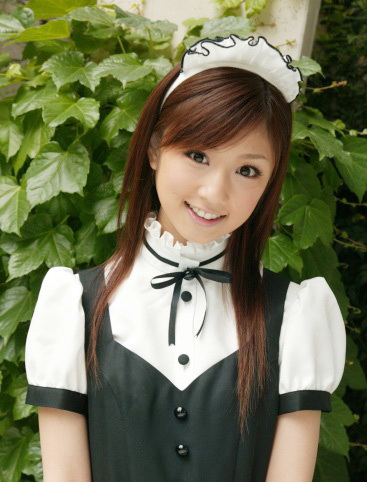 小仓优子早期写真