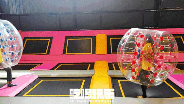 蹦床馆网红滑梯室内,旱雪滑梯蹦床公园