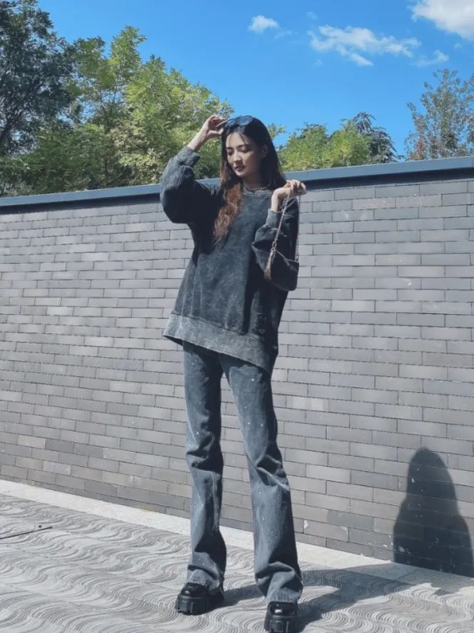 秋季小白鞋百搭款,潮流百搭小白鞋舒适不累脚的皮鞋