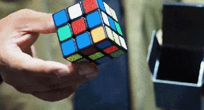 能自动还原魔方的软件,晃一下手魔方就能自动复原