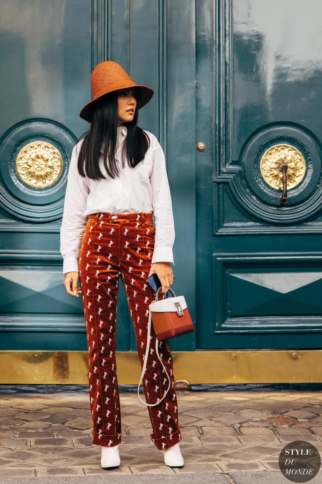 T恤穿腻了？想要时髦又遮肉，春夏白衬衫应该这么洗和这样穿