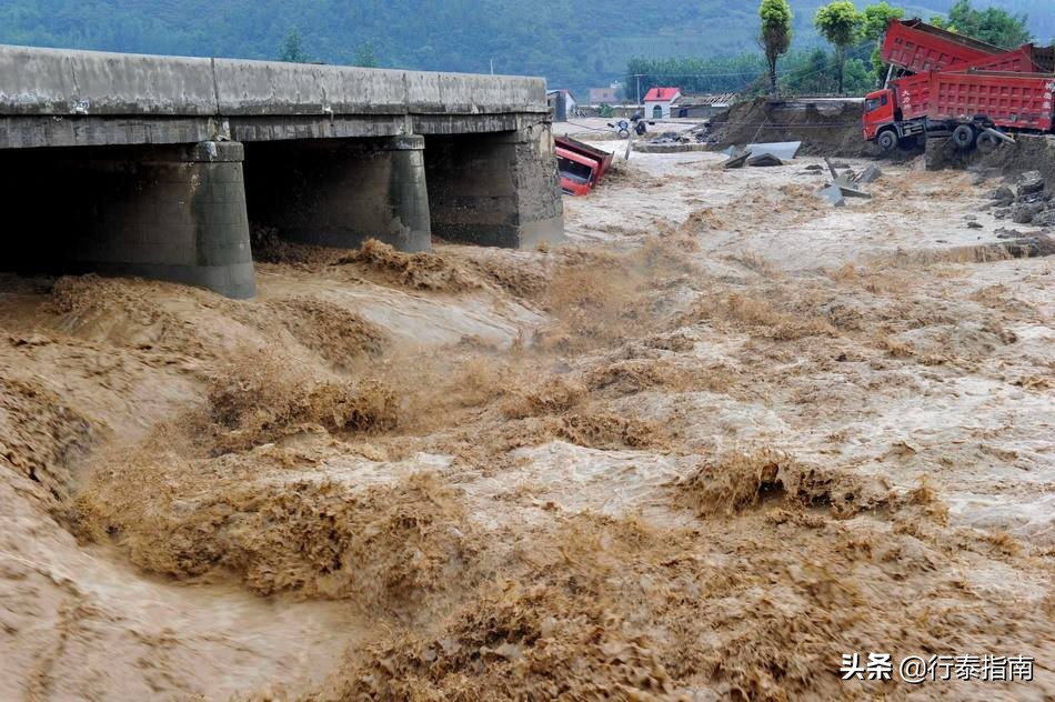 泰国水上铁路,泰国危险铁路