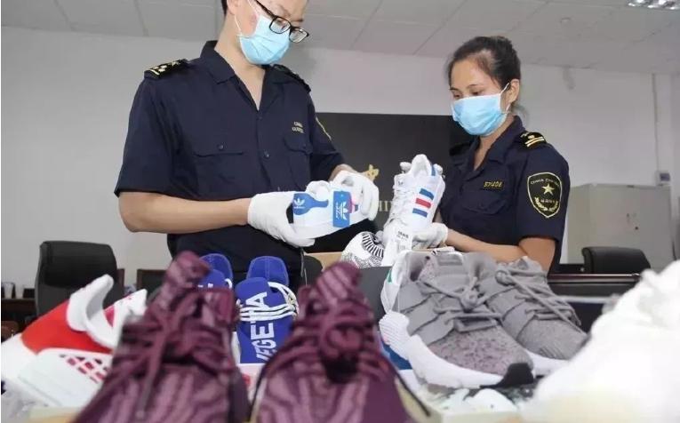 美国海关扣aj,adidas鞋子aj