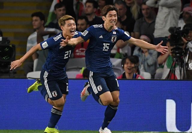 中国足协怎样来拯救中国足球,追问国足1:5惨败足球之夜