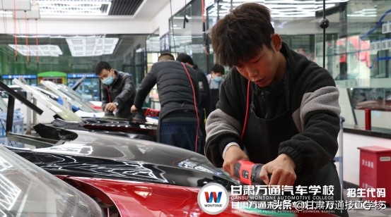 汽车长时间不开怎么防止车内发霉,汽车不怕开就怕放是怎么回事