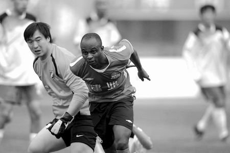 建业足球中超季军,建业对申花第三个进球