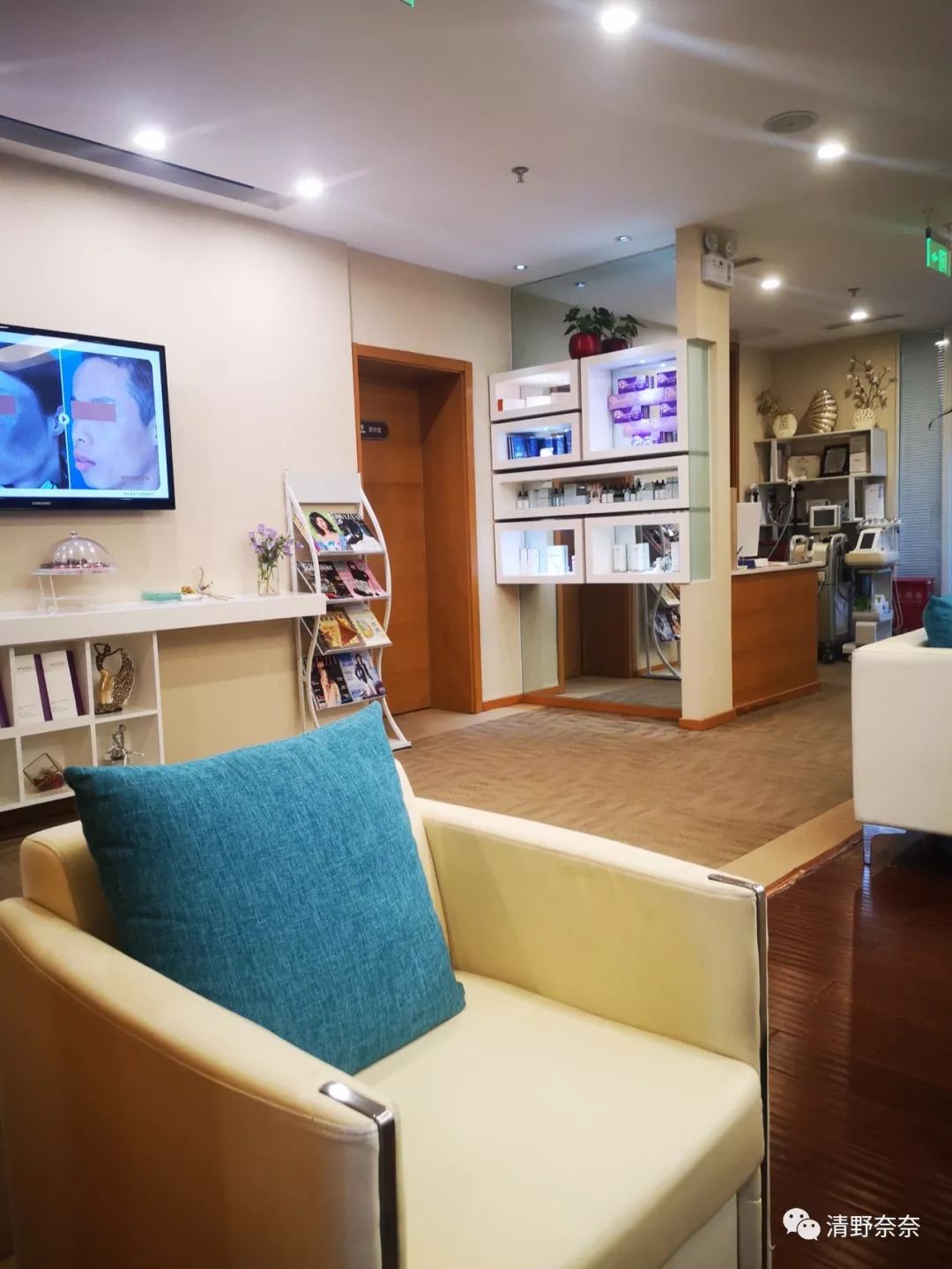 保持脸部年轻动作,保持年轻的秘诀就是少化妆