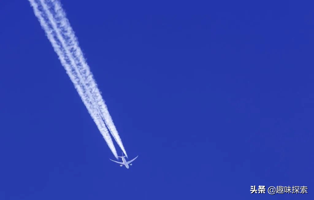 不明飞行物又来了？绍兴接连出现“白光”，前不久天空传来巨响