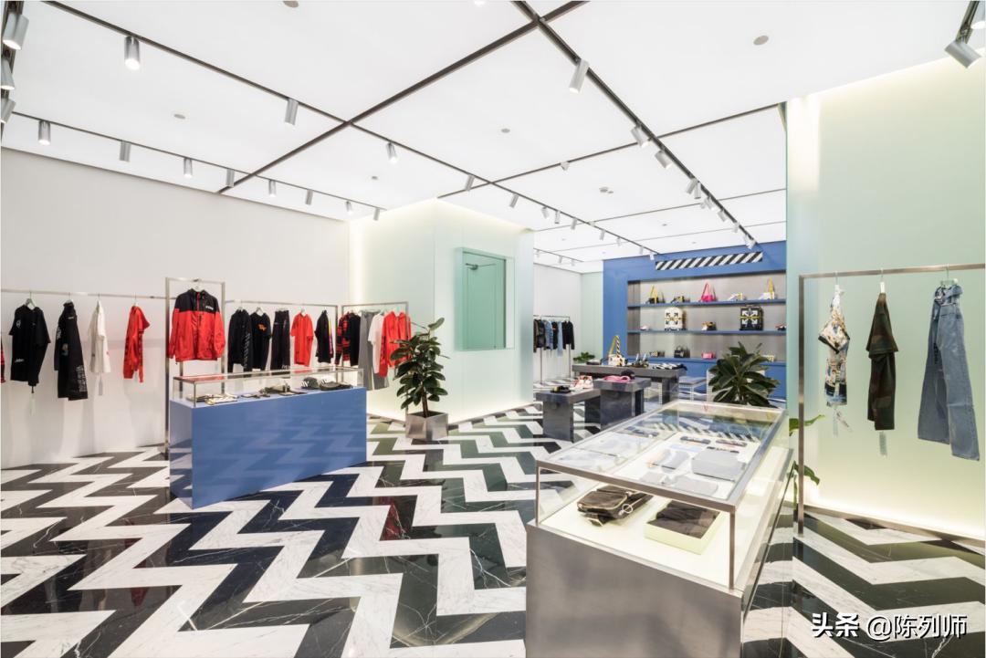 offwhite风格,白色品牌陈列搭配