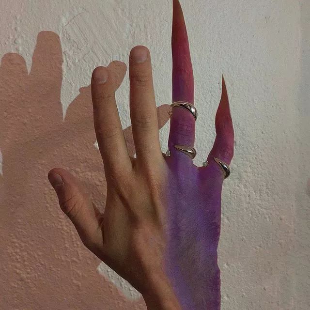 不差钱的女人的特点,为什么那么多人都喜欢佩戴耳环