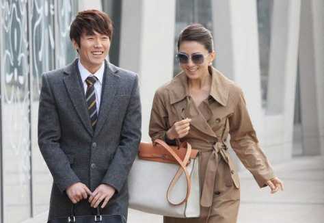 爱马仕35寸橙色铂金包,爱马仕的东西是正品吗