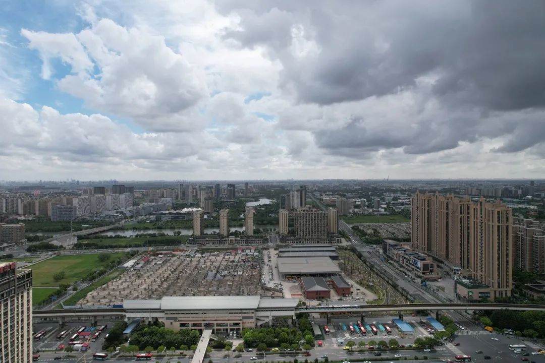 松江，又一次当了郊区大哥