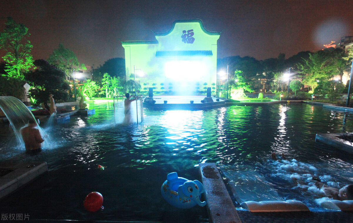 小雪节气泡温泉,冬天温泉推荐