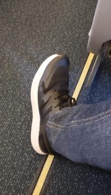 AJ成本仅占售价9%？小米有品89元怒揭鞋圈秘密