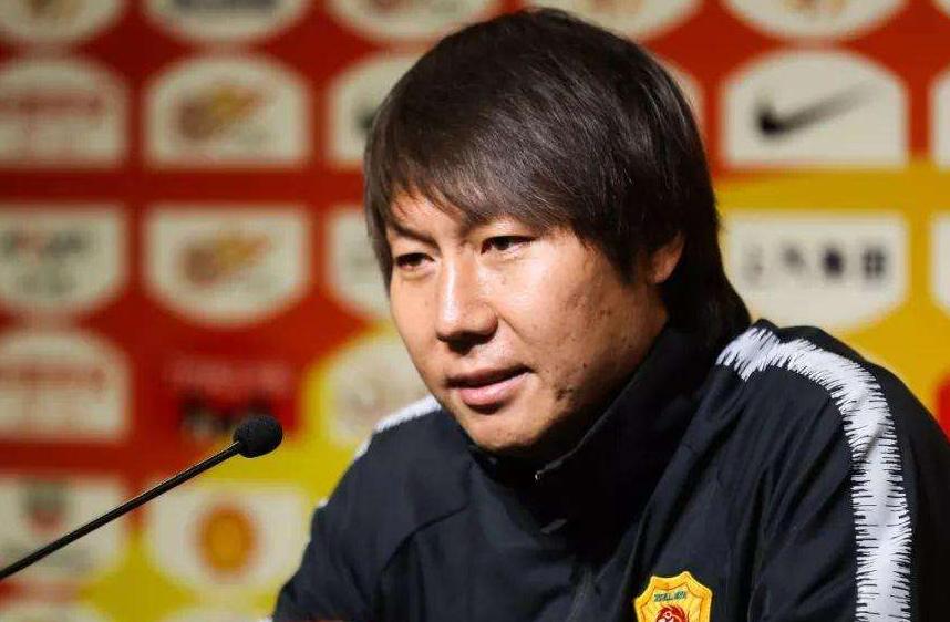 李铁从严治军国足,李铁有关的体育管理问题