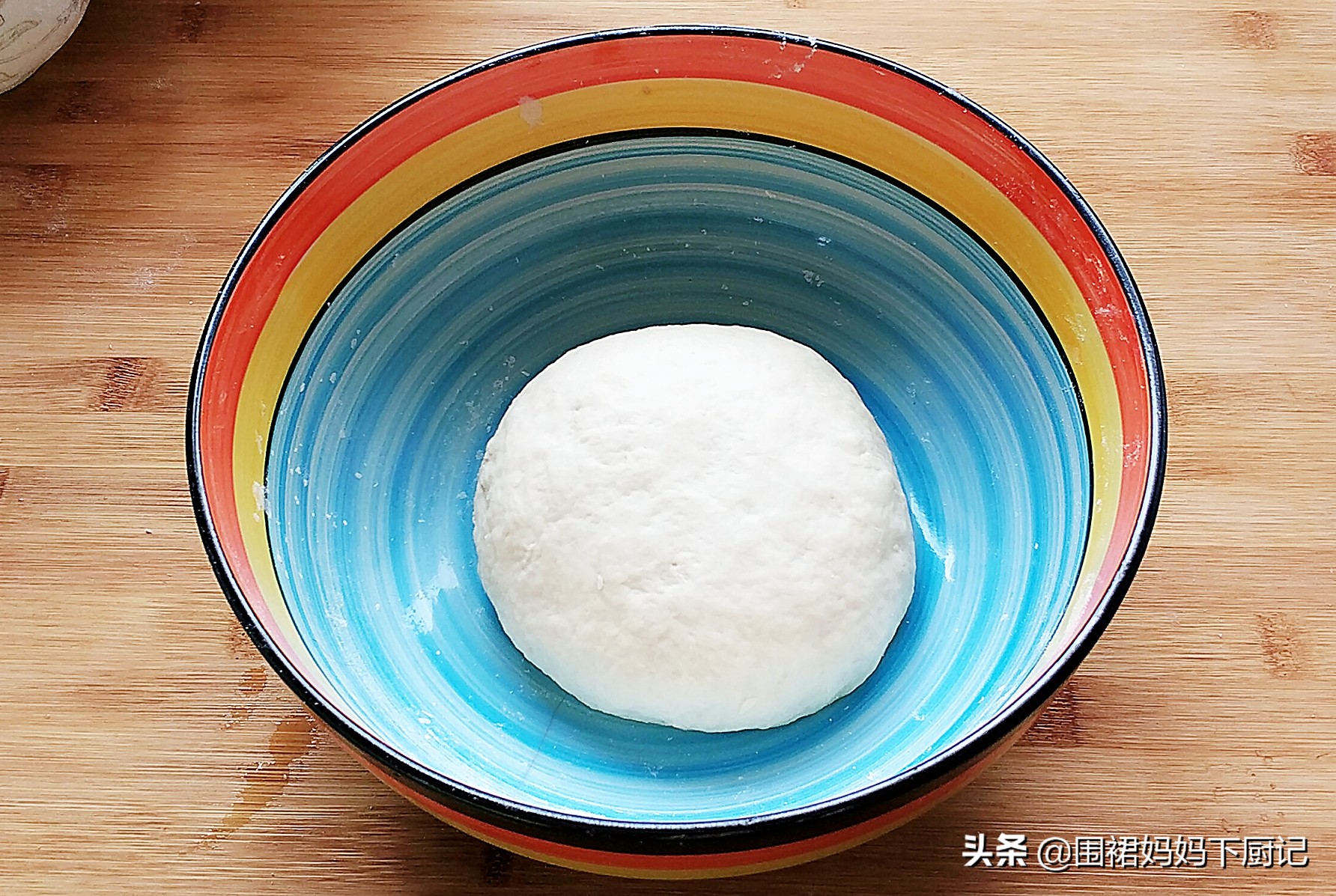 想要做出的水煎包焦香酥脆、蓬松喧软，关注这2点，一定不会失败