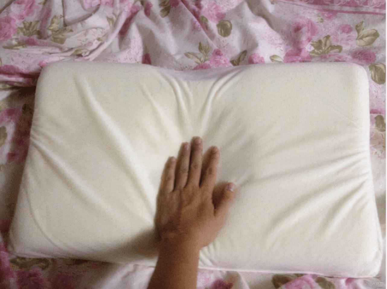 男人用的枕头发黄洗不掉,为什么男人用的毛巾枕头都会发黄