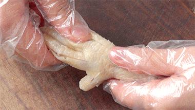 最简单的酸辣无骨凤爪做法,酸辣无骨凤爪最正宗的做法